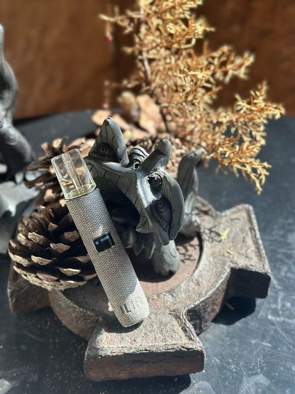 【ILIA哩亞布紋主機】 一代革調系列高檔色系換彈式霧化桿/兩段式調節功率電子煙主機/通用哩啞，lana，sp2等一代煙彈-VAKA糖果雲煙館